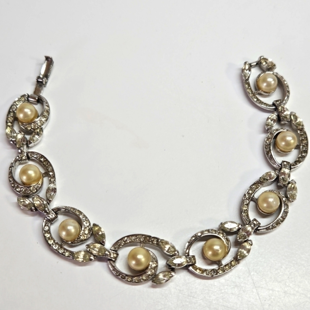 VINTAGE Pennino Silver Tone Faux Pearl Rhinestone Link Bracelet Signed MCM